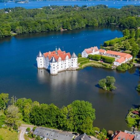 Ferienwohnung Am Schlosspark Glucksburg Bagian luar foto